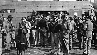 38.jpg (21996 bytes)